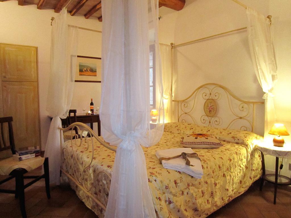 B&B Le Logge Di Sopra Asciano Exterior foto